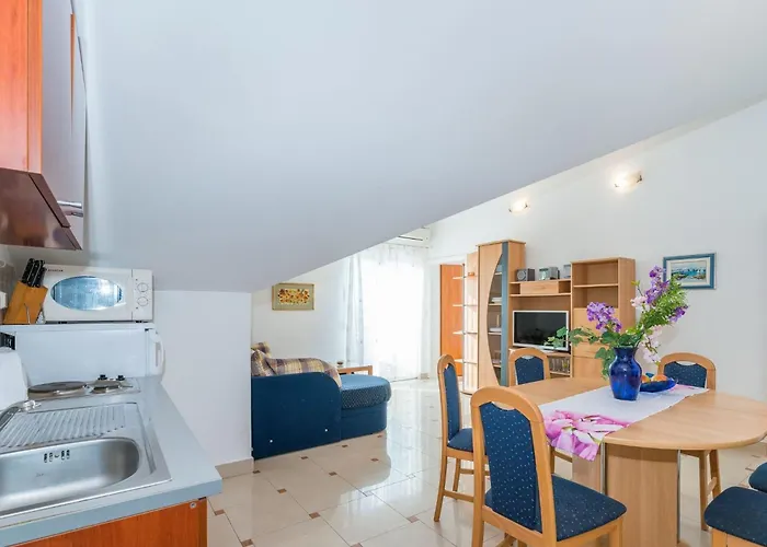 Partelj 9 By Interhome Apartman Vir